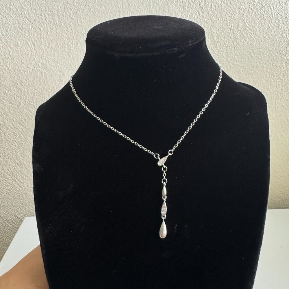 925 Sterling Silver Teardrop Pendant Necklace – Elegant Drop Design - Picture 2 of 10